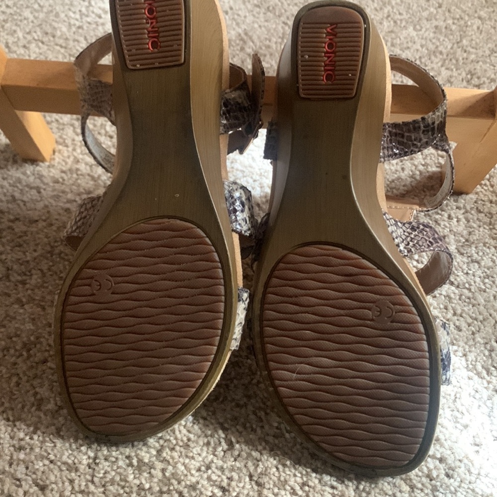 Sandals - Picture 4 of 5